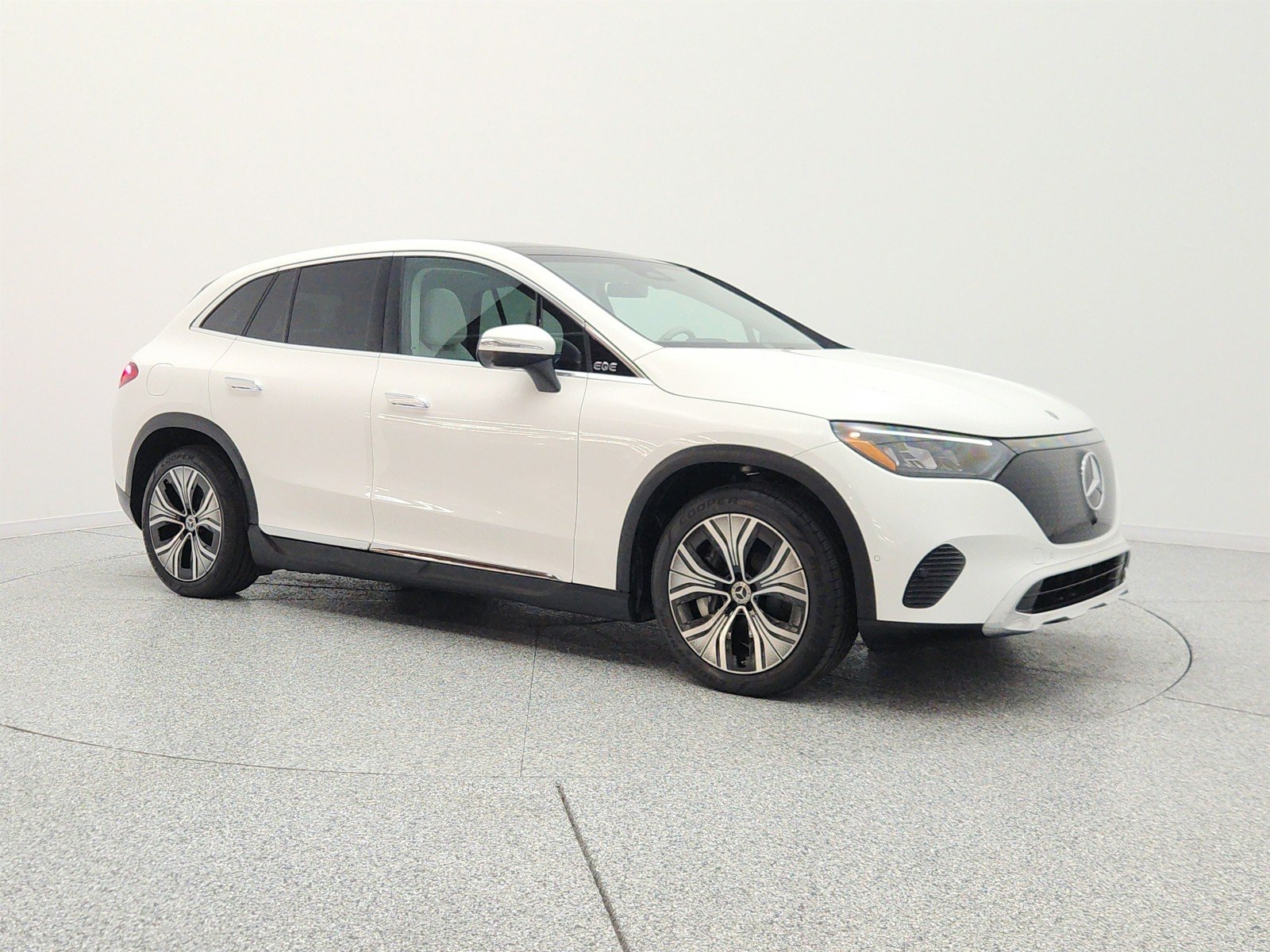 Used 2024 Polar White Mercedes-Benz EQE 350+ SUV image 3