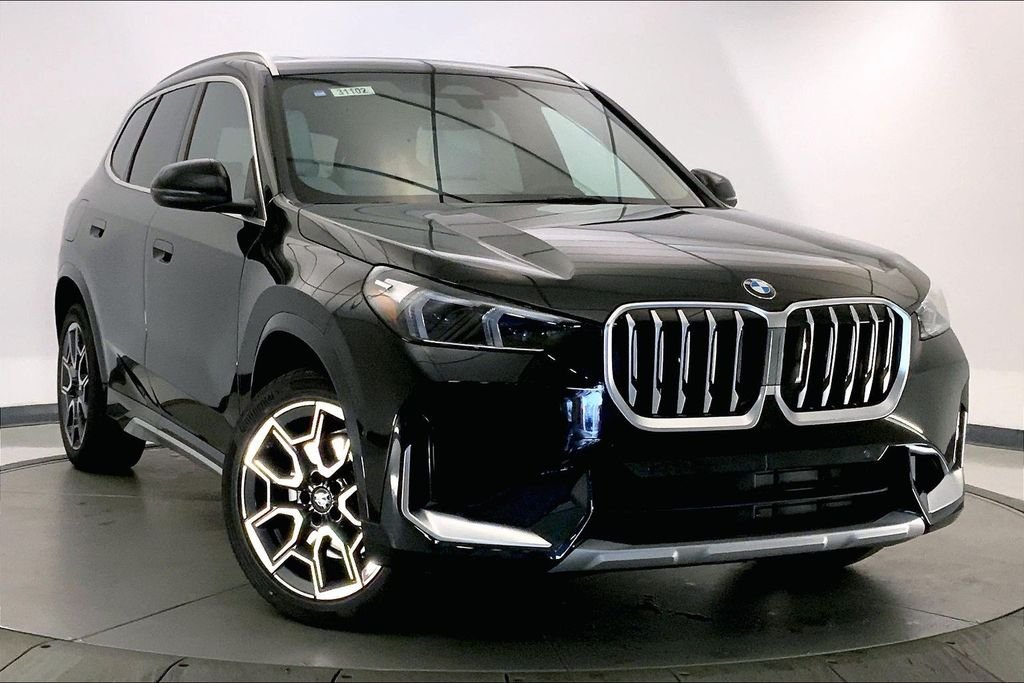 Used 2026 Black Sapphire Metallic BMW  image 1