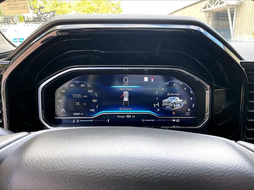 Used 2022 White Chevrolet RST image 25
