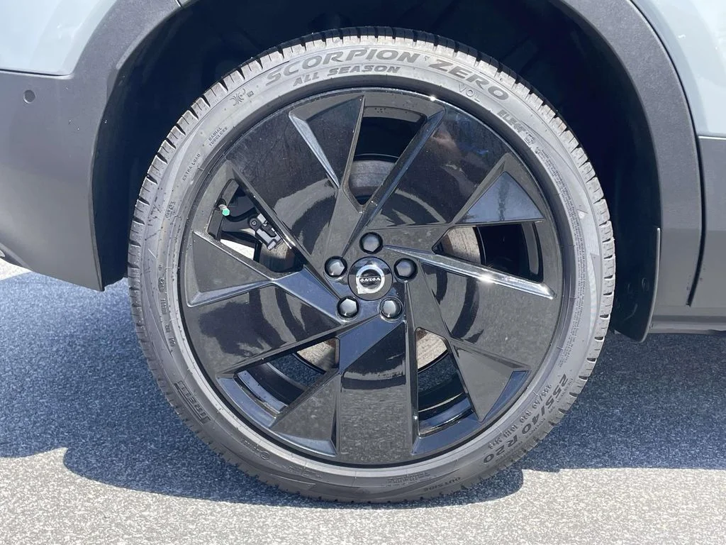 New 2026 Vapour Grey Volvo Ultra image 29