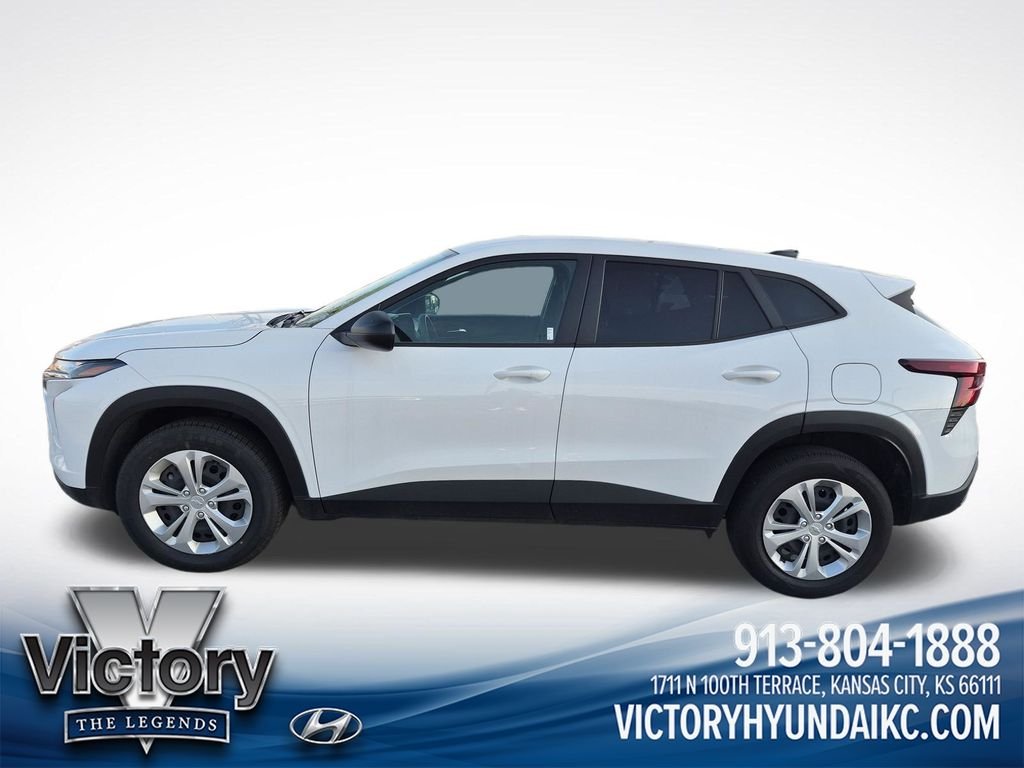 Used 2025 Chevrolet Trax LS with VIN KL77LFEP5SC159013 for sale in Kansas City