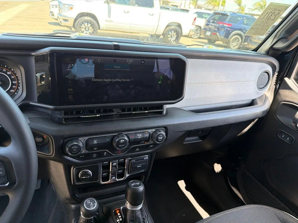 Used 2025 Black Jeep Sport S image 17