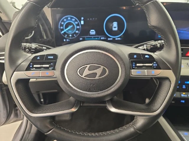 Used 2025 Metal Hyundai Limited image 29