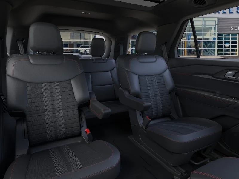 New 2026 Star White Metallic Tri-Coat Ford ST-Line image 34