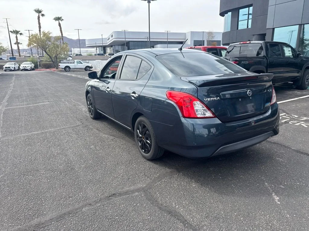 Used 2015 Blue Nissan 1.6 SV image 14