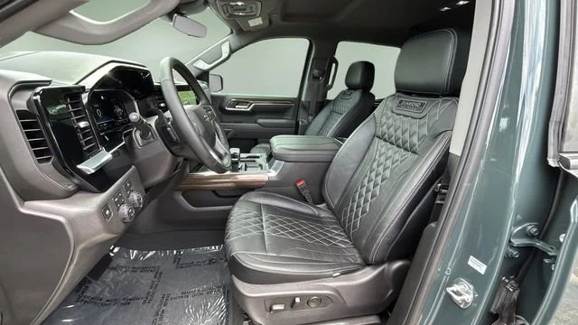 Used 2025 Cypress Gray Chevrolet LT Trail Boss image 18