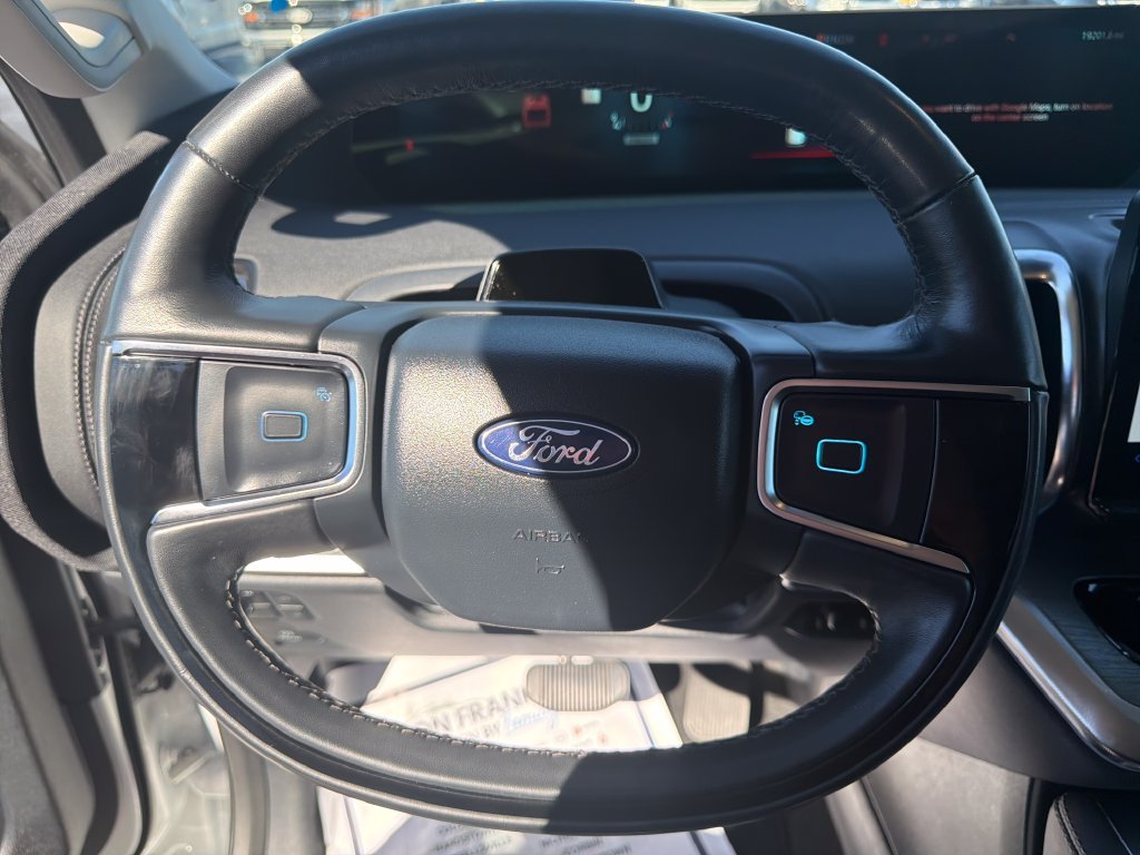 Used 2025 White Ford Platinum image 18