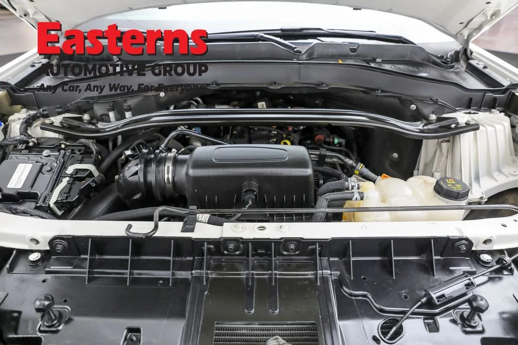 Used 2023 White Ford Limited image 7