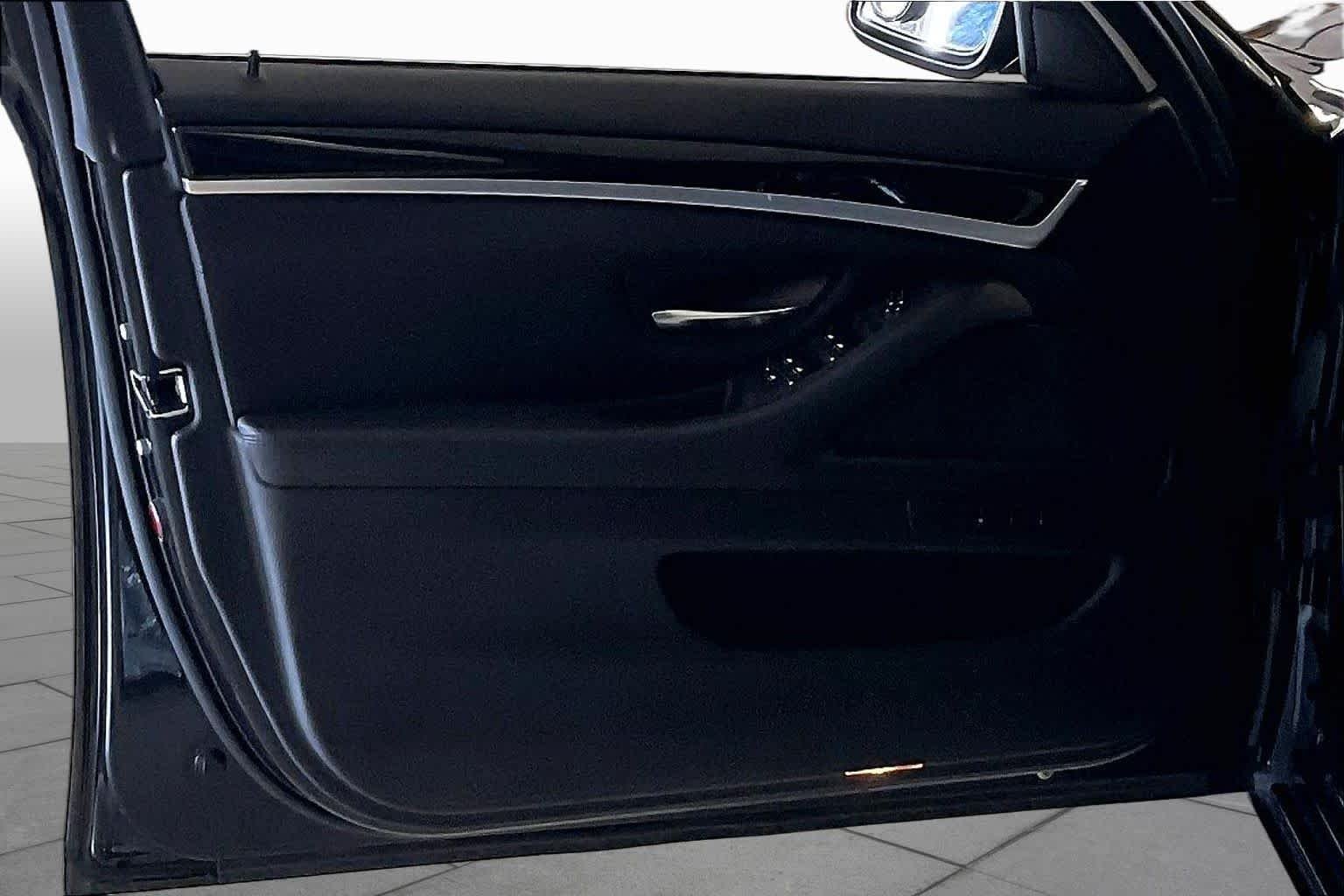 Used 2012 Black Sapphire Metallic BMW 535i xDrive image 19
