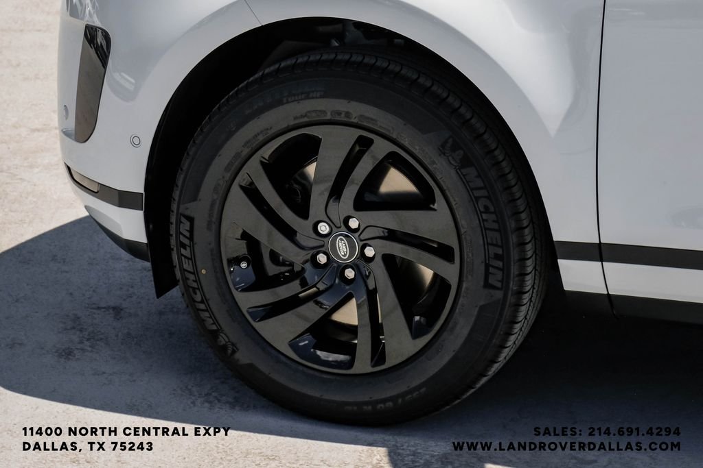 New 2026 Fuji White Land Rover S image 48