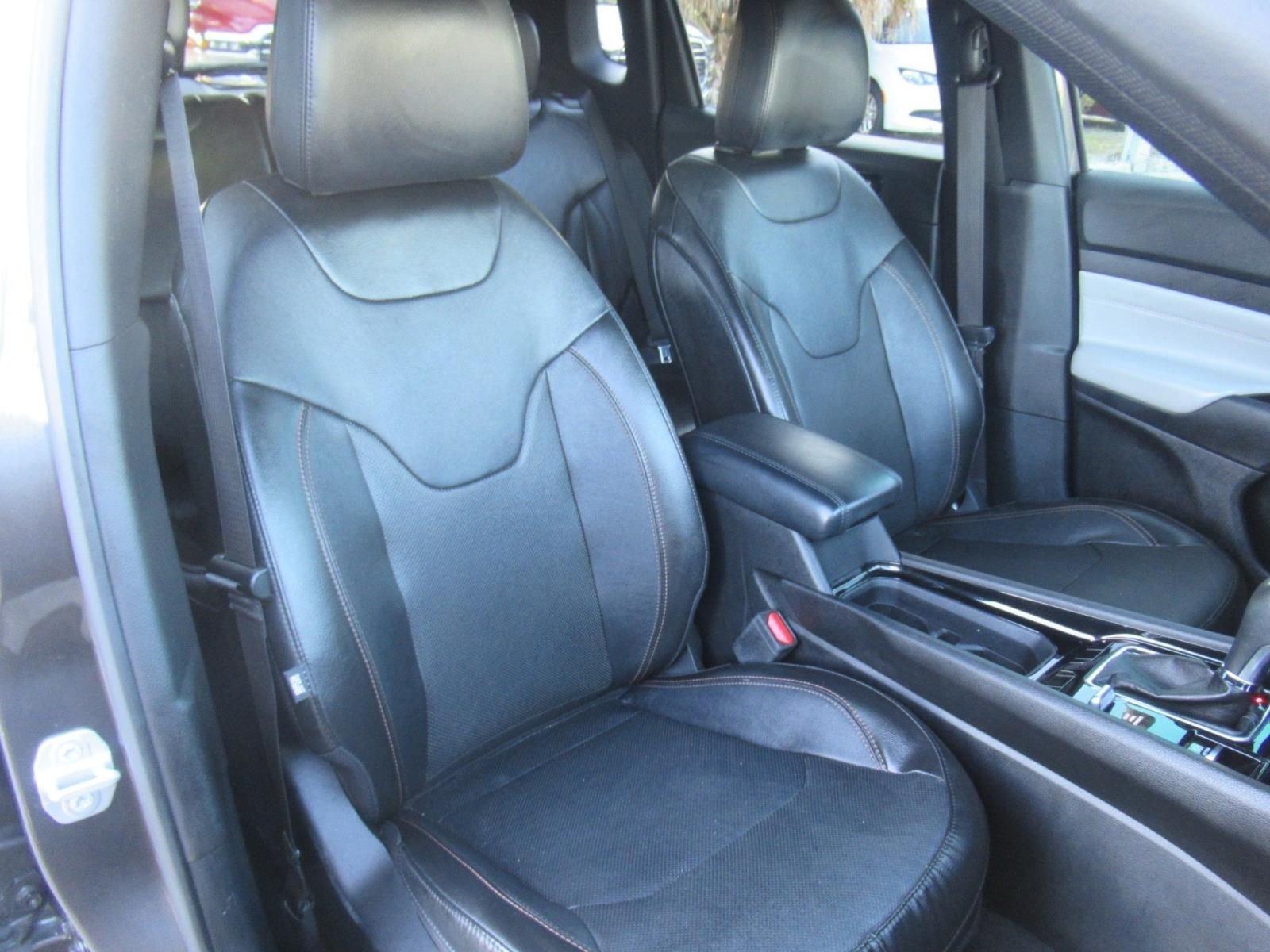 Certified Used 2023 Gray Jeep Limited image 9