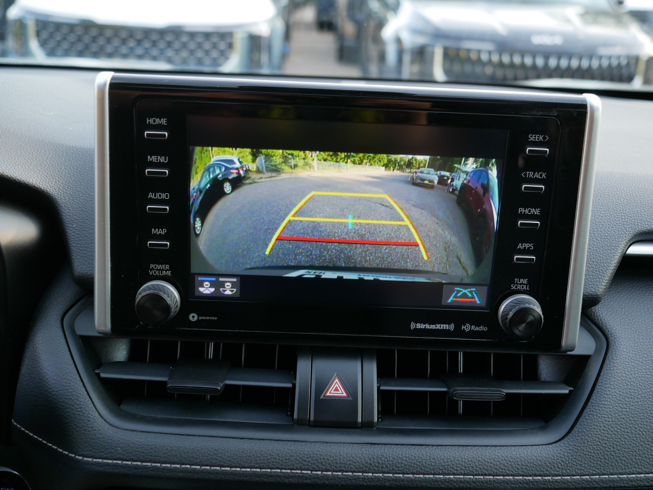 Used 2019 Silver Sky Metallic Toyota XLE image 27