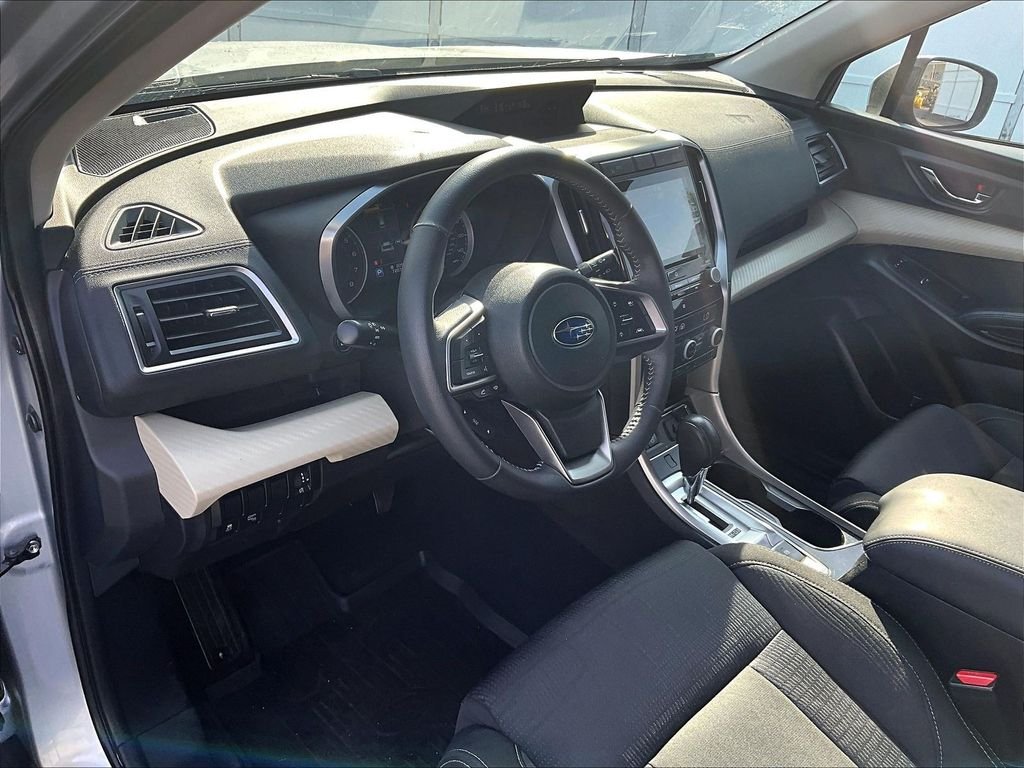 Used 2019 Ice Silver Metallic Subaru Premium image 8