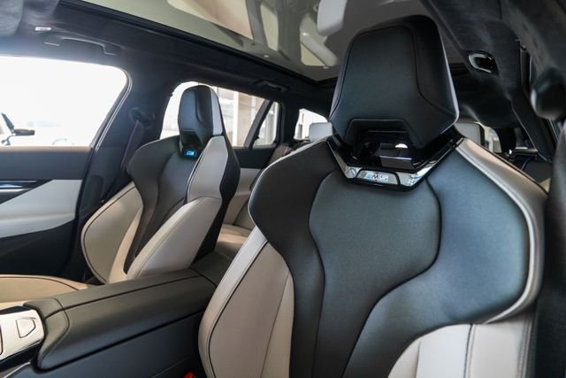 New 2026 Carbon Black Metallic BMW Base image 4