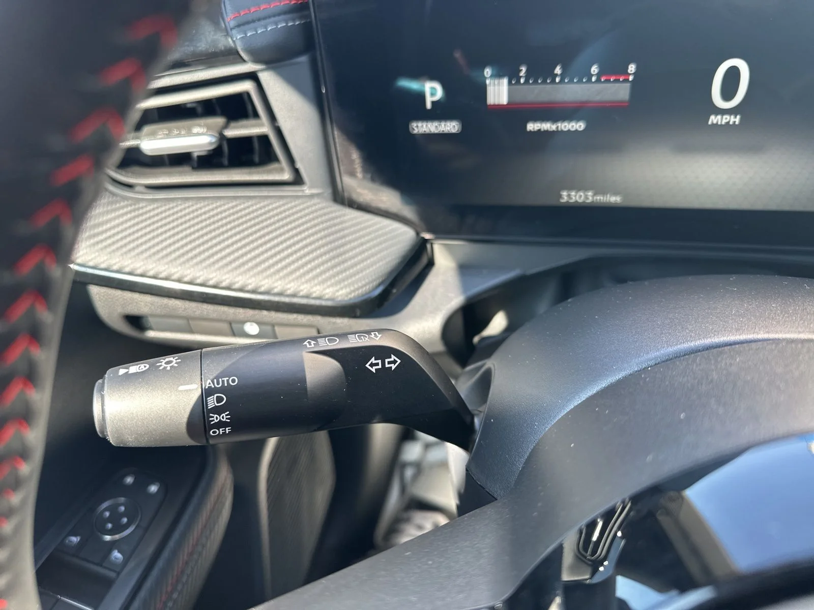 2026 Nissan KICKS SR AWD - Photo 40