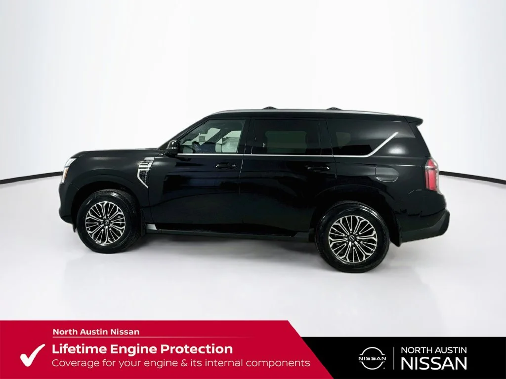New 2026 Black Nissan Platinum image 5