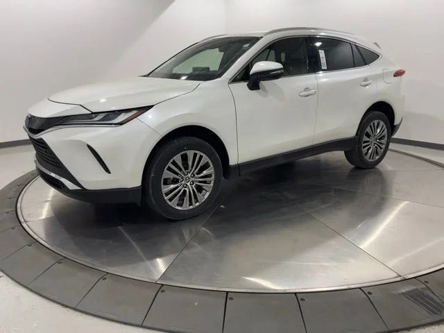 2022 Toyota Venza XLE