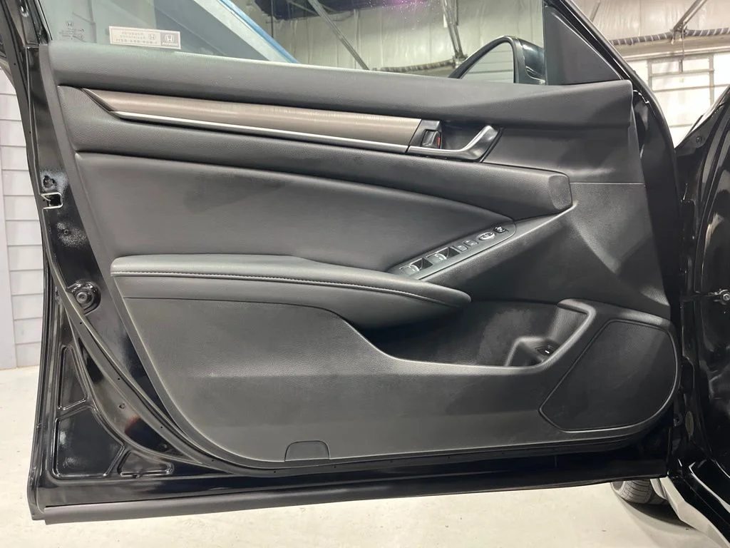 2021 Honda Accord LX - Photo 10