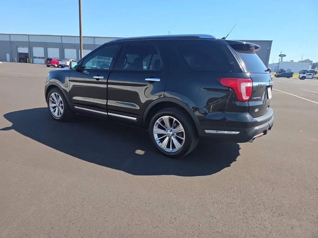 Used 2019 Black Ford Limited image 11