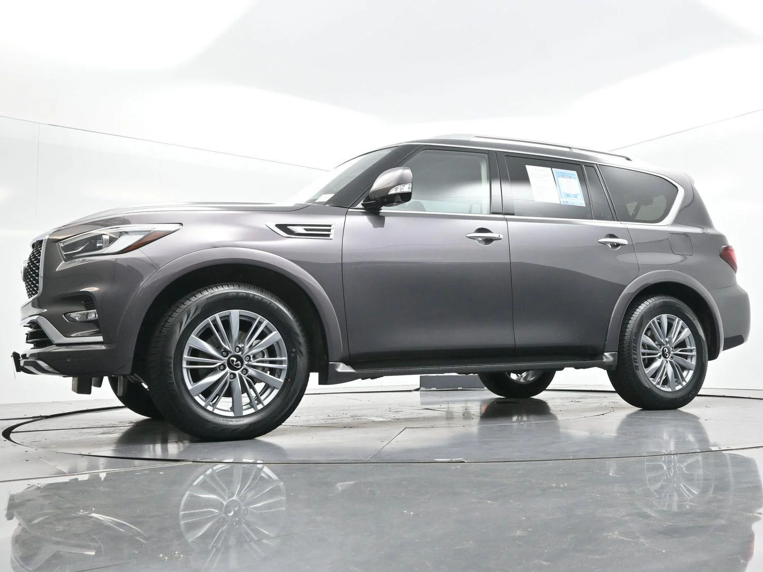 Used 2024 Anthracite Gray INFINITI LUXE image 59