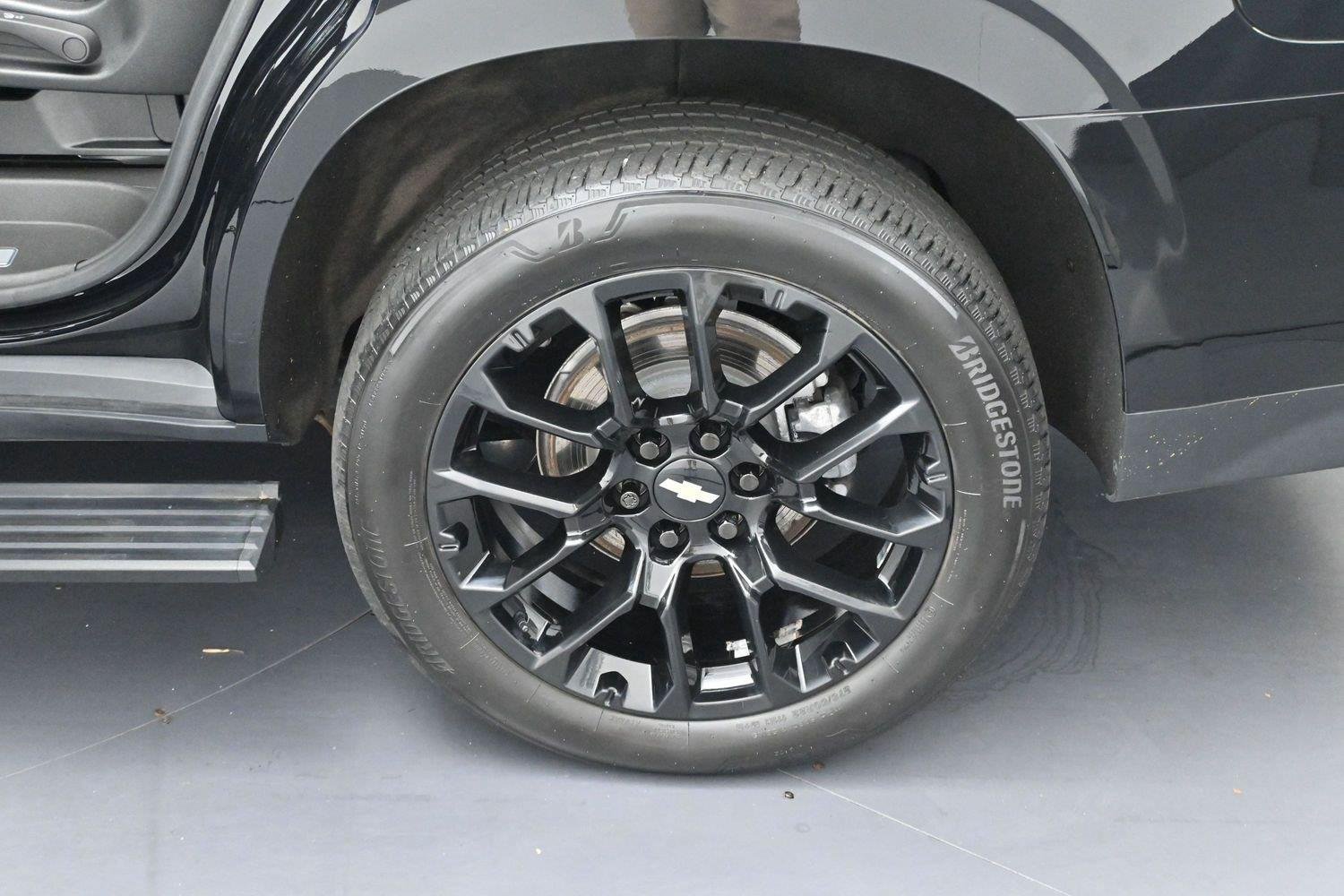 Used 2023 BLACK Chevrolet High Country image 34