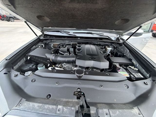 Used 2022 Silver Toyota SR5 image 34