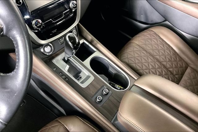 Used 2023 White Nissan Platinum image 16