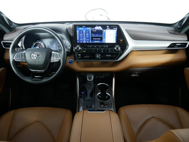 Used 2021 Moon Dust Toyota Hybrid Platinum image 20