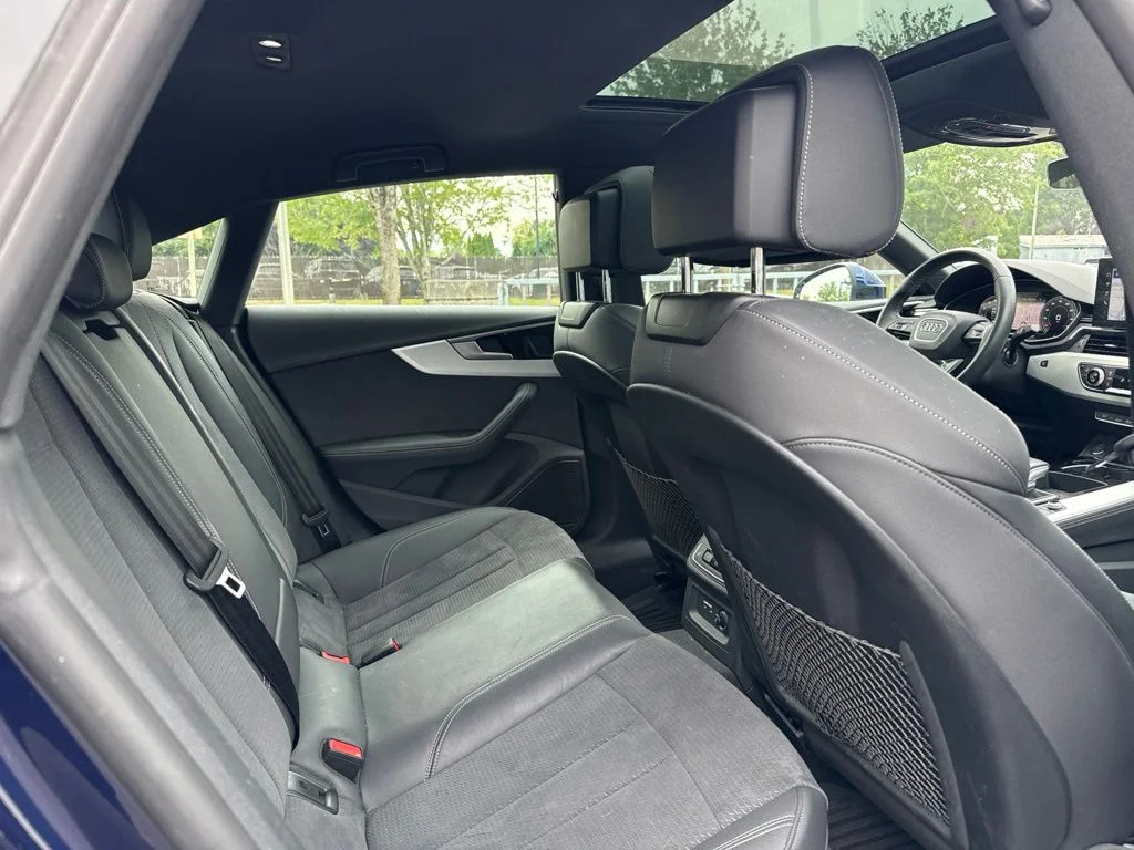 Used 2022 Navarra Blue Metallic Audi Prestige One-Owner image 22