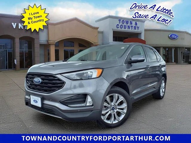 Pre-Owned 2022 Ford Edge Titanium