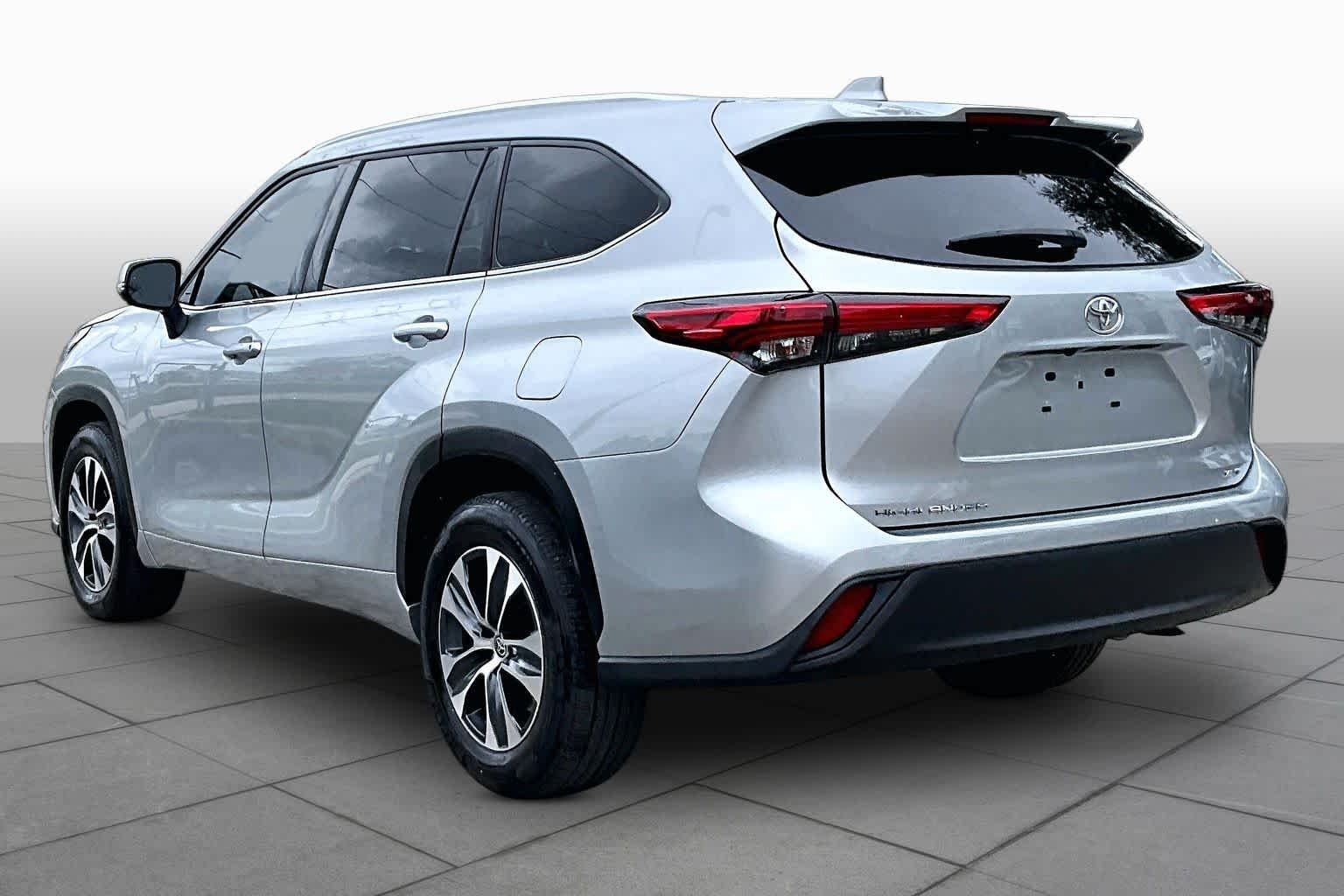 Used 2021 Celestial Silver Metallic Toyota XLE image 12