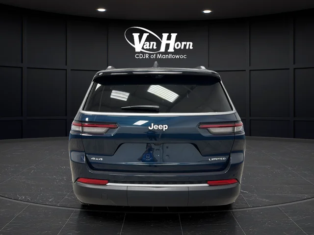New 2026 Fathom Blue Pearl-Coat Exterior Paint Jeep Limited image 6