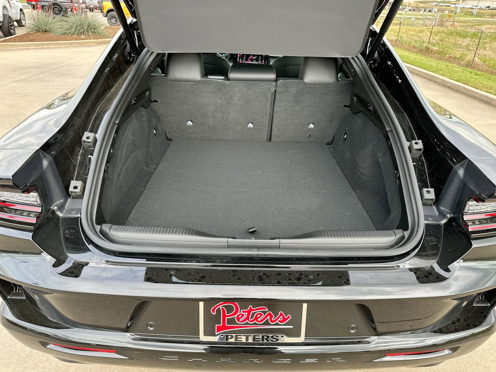 New 2026 Diamond Black Crystal Pearlcoat Dodge R/T Plus image 23