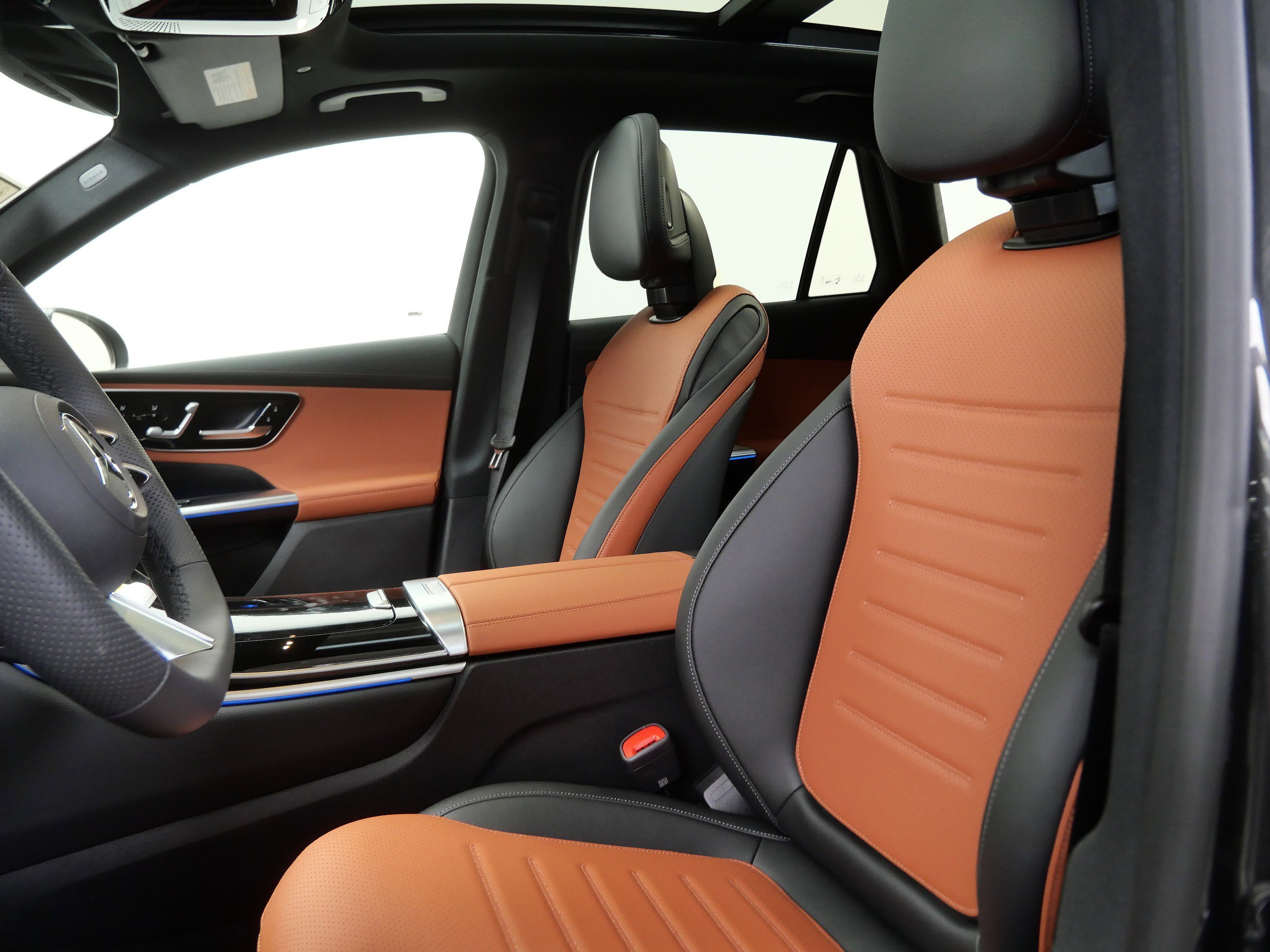 New 2026 Graphite Grey Metallic Mercedes-Benz GLC 300 image 8