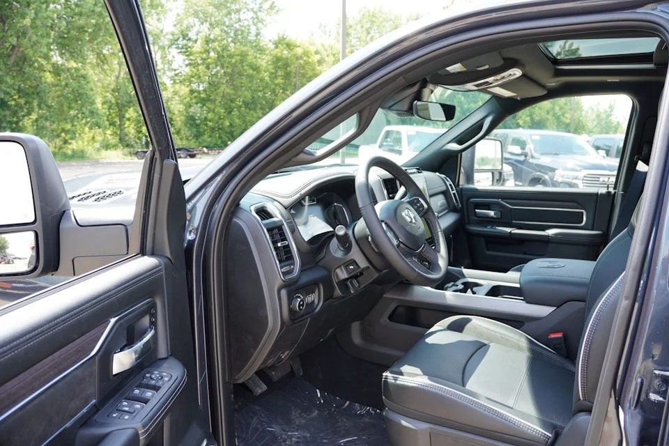 2025 RAM 2500 Laramie - Photo 10