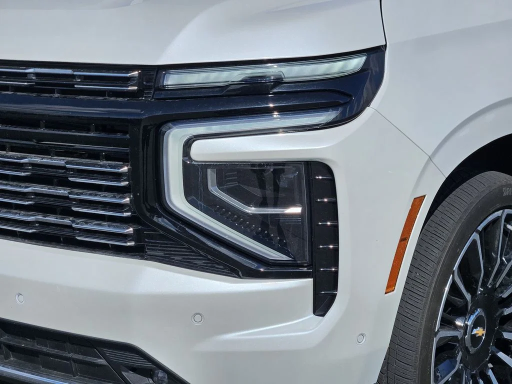 Used 2025 Beige Chevrolet High Country image 8