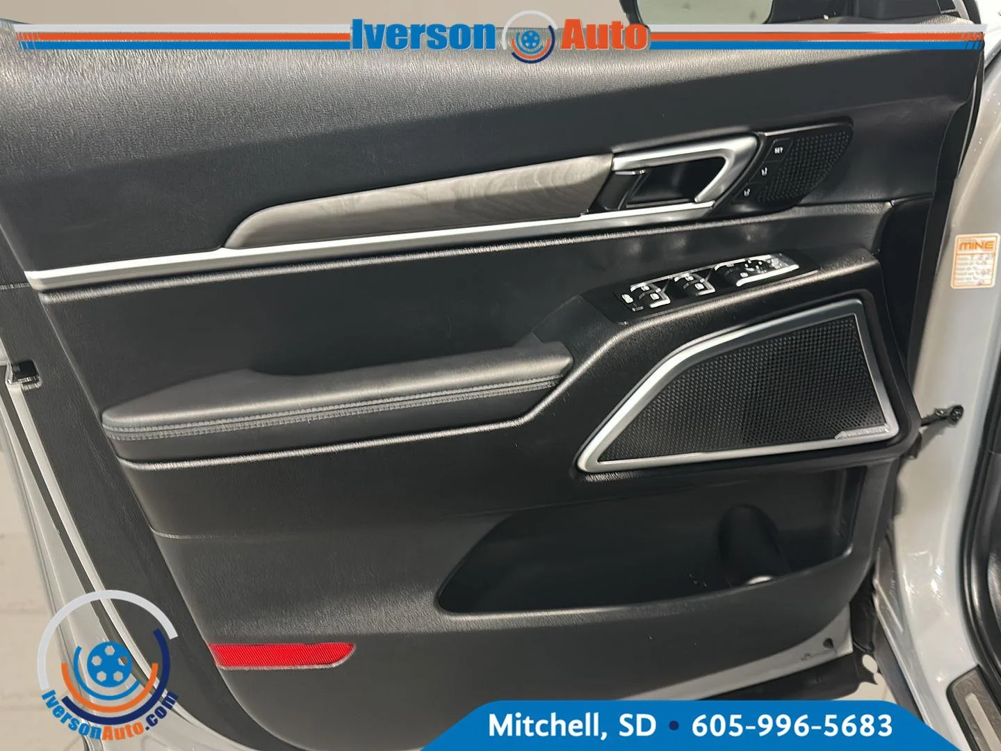 Used 2023 Wolf Gray Kia SX-Prestige X-Line image 13