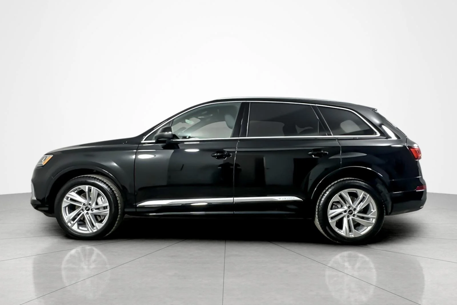 Used 2023 Mythos Black Metallic Audi Premium 45 TFSI quattro image 2