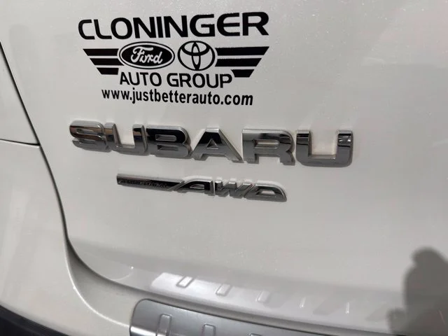 Used 2021 White Subaru Limited image 9