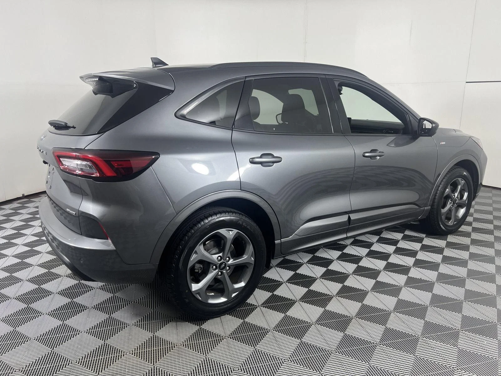 Used 2023 Carbonized Gray Ford ST-Line image 10