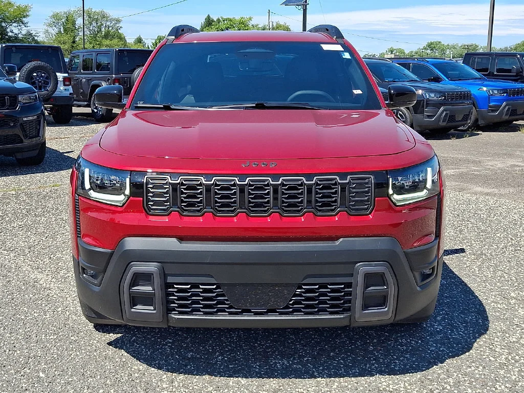 New 2026 Red Hot Pearl-Coat Exterior Paint Jeep Limited image 2