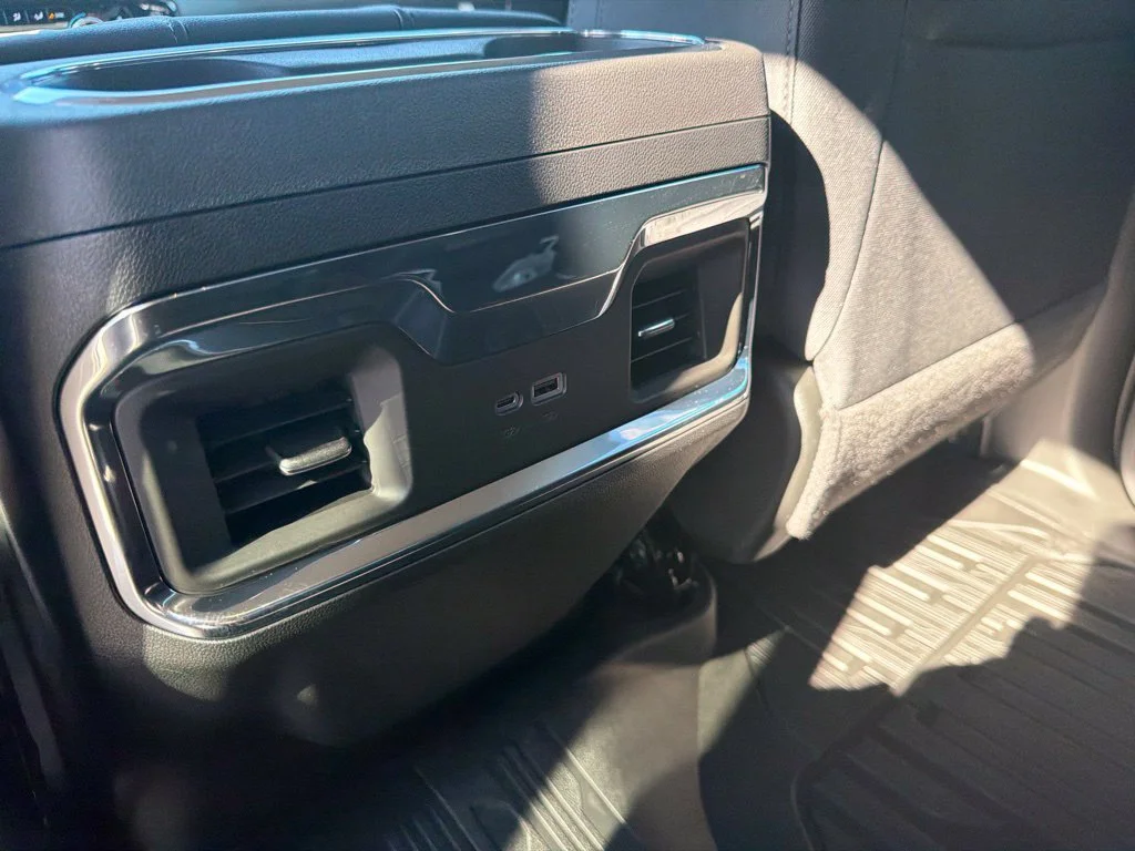 New 2026 Summit White GMC Elevation image 30