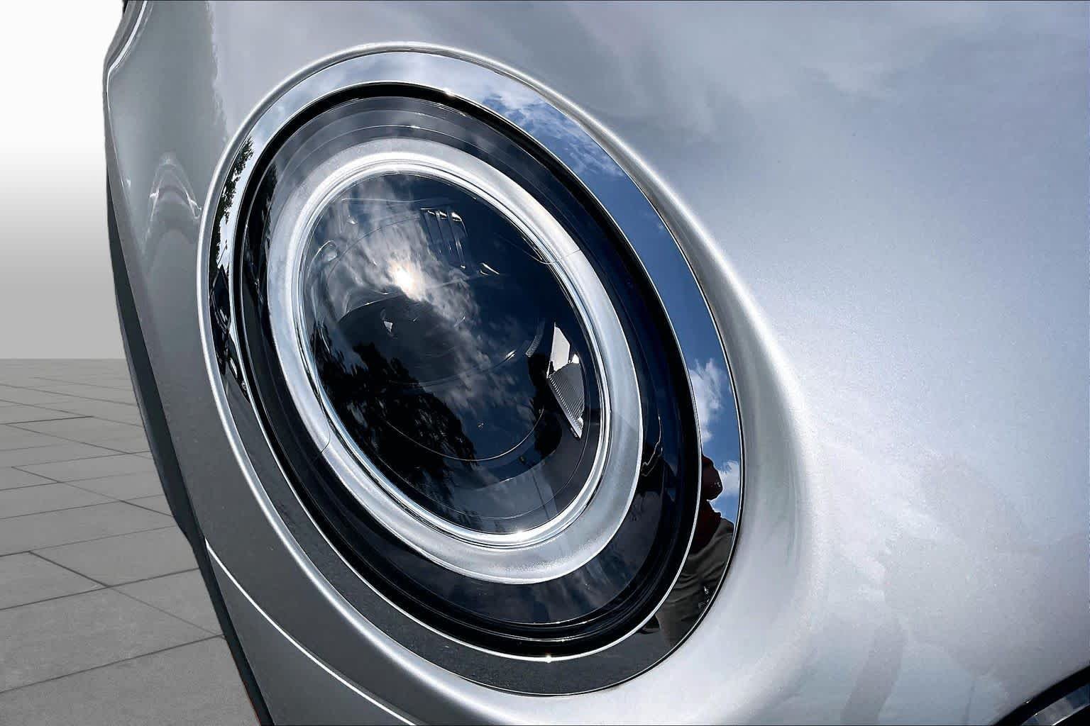 Used 2024 Melting Silver III Metallic MINI Cooper S image 25