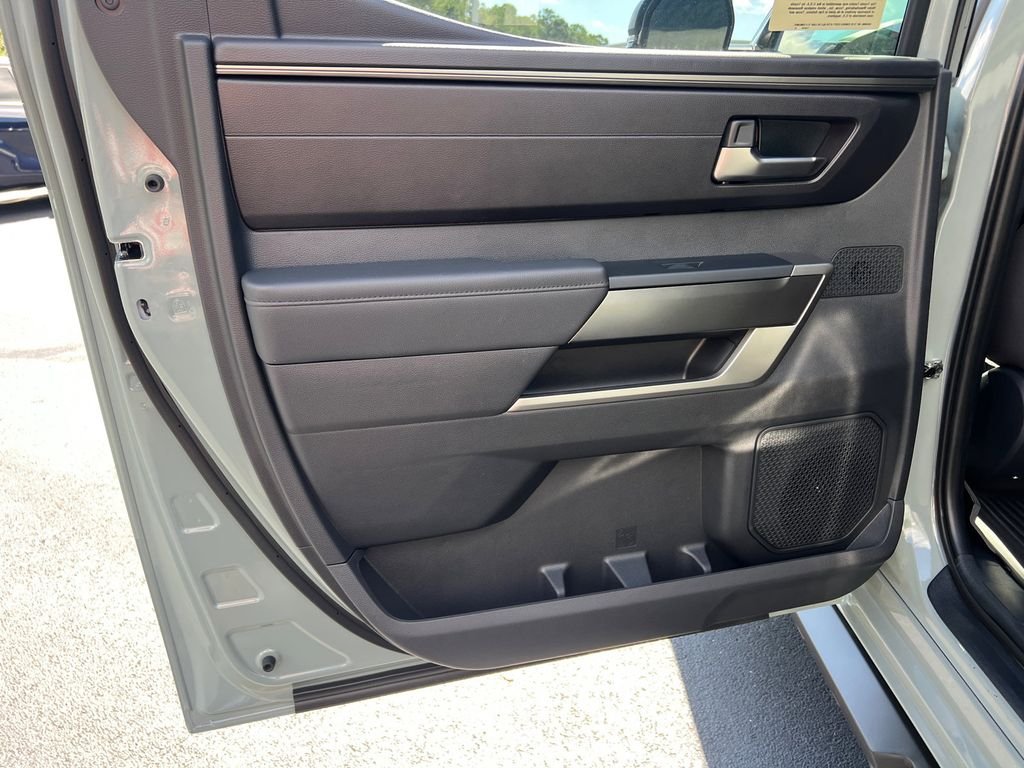 2025 Toyota Tundra SR5 - Photo 21
