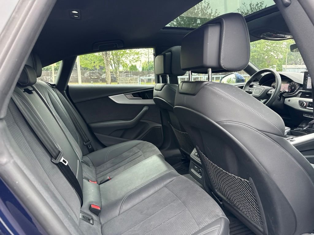 Used 2022 Navarra Blue Metallic Audi Prestige One-Owner image 21