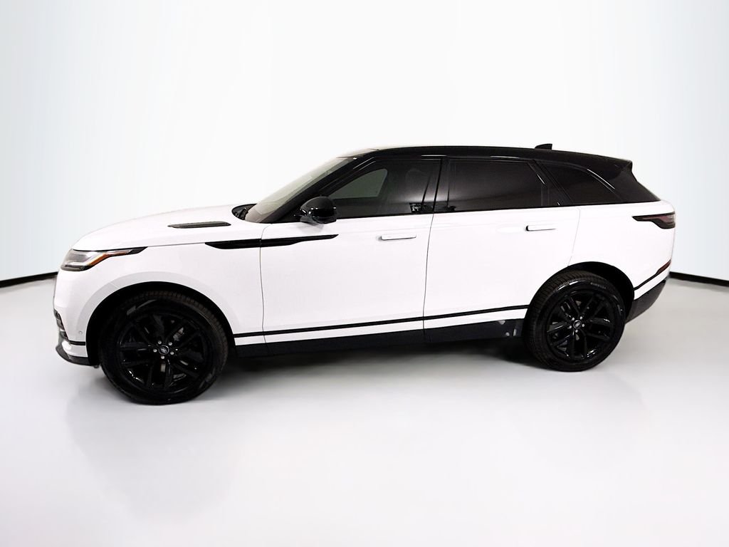 Used 2026 Fuji White Land Rover Dynamic SE image 8