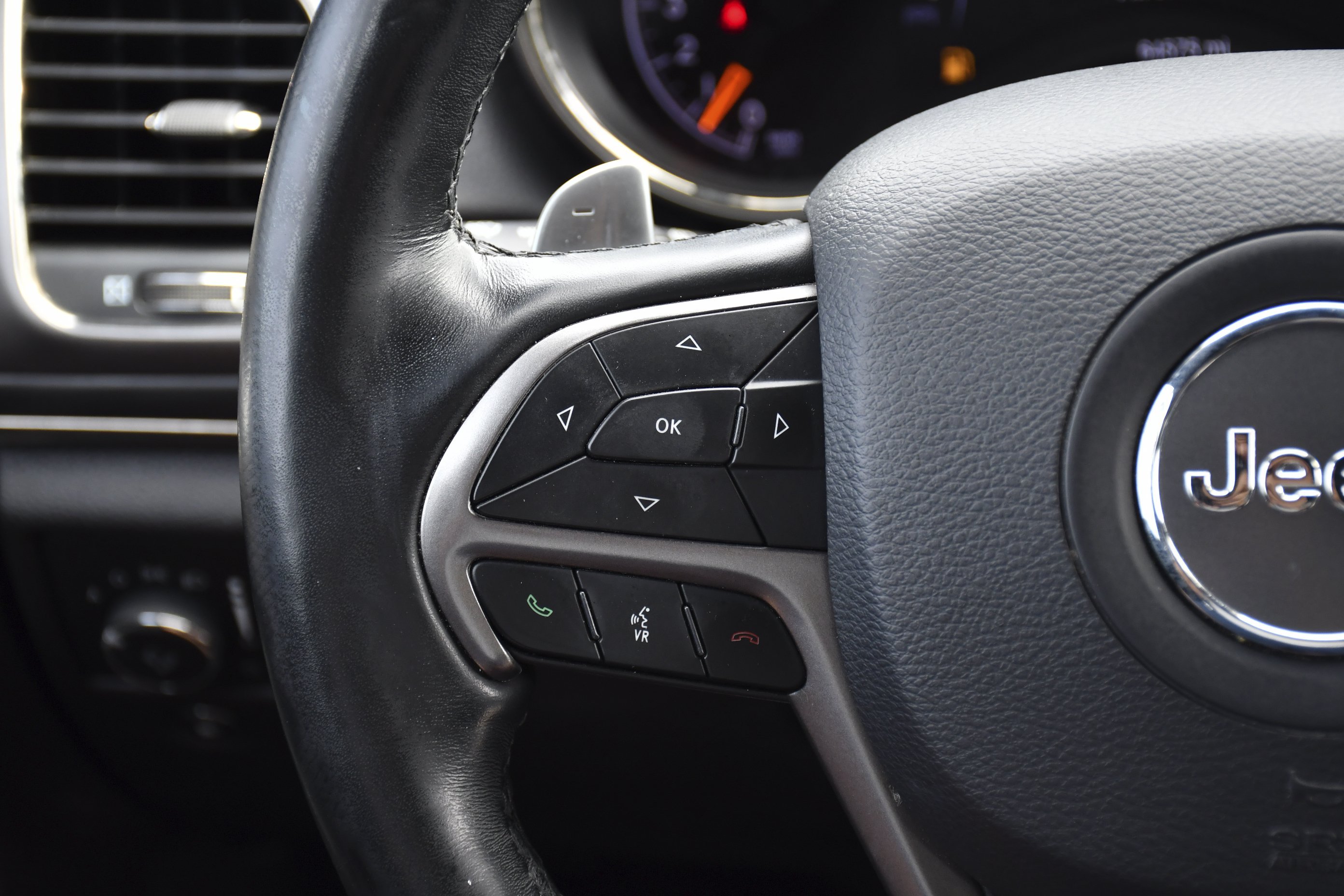 Used 2020 Slate Blue Pearlcoat Jeep Limited X image 8