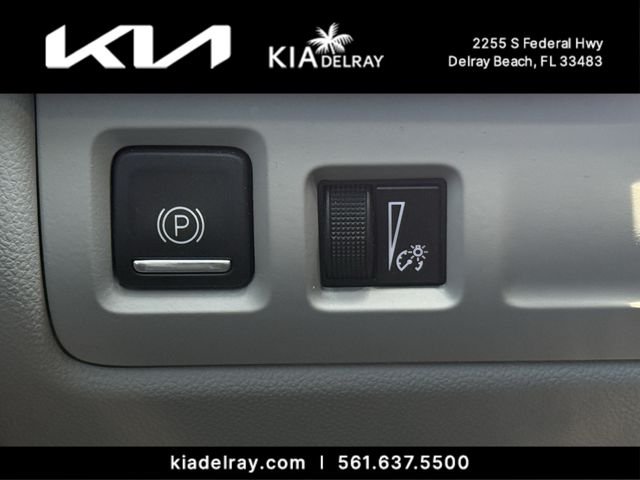 Used 2020 White Cadillac Luxury image 26