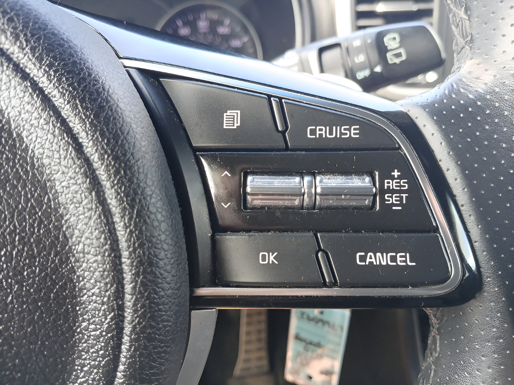 Used 2020 Silver Kia S image 21