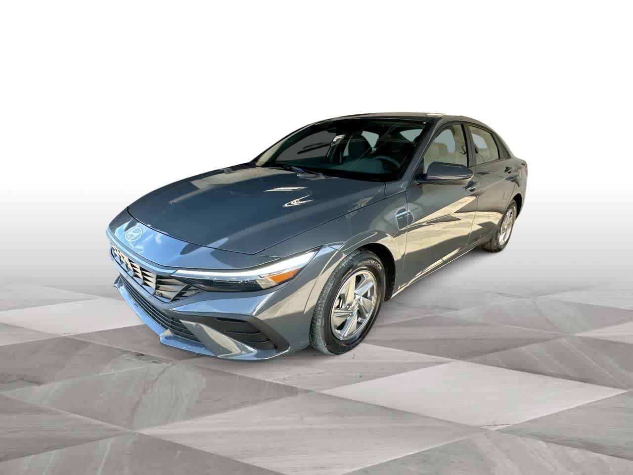 Certified Used 2026 Ecotronic Gray Hyundai SE image 4